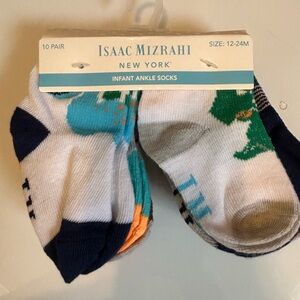 Isaac Mizrahi 10 pack socks size 12-24 months NEW